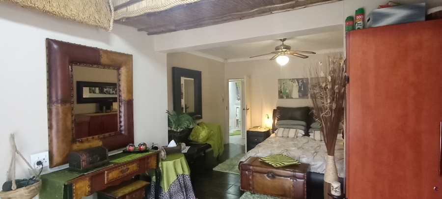 8 Bedroom Property for Sale in Struisbult Gauteng