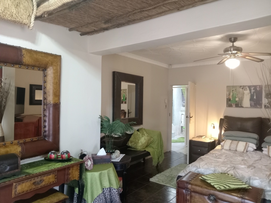 8 Bedroom Property for Sale in Struisbult Gauteng