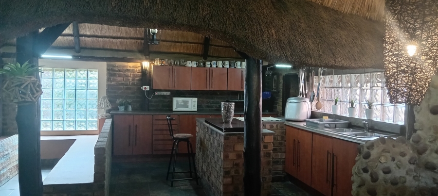 8 Bedroom Property for Sale in Struisbult Gauteng