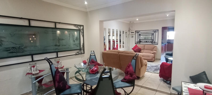 8 Bedroom Property for Sale in Struisbult Gauteng