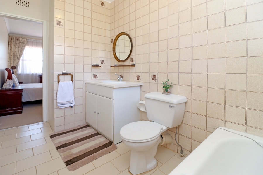 3 Bedroom Property for Sale in Corlett Gardens Gauteng