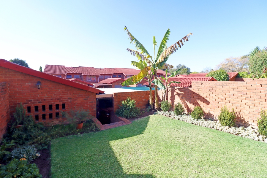 3 Bedroom Property for Sale in Corlett Gardens Gauteng