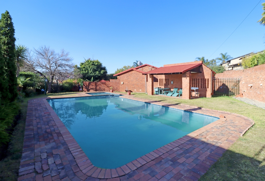 3 Bedroom Property for Sale in Corlett Gardens Gauteng