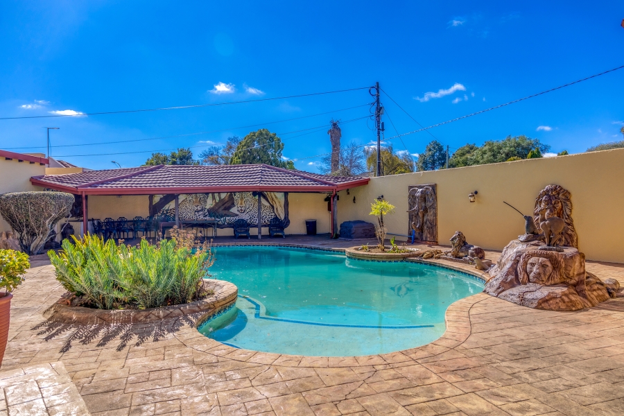3 Bedroom Property for Sale in Lindhaven Gauteng
