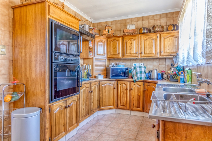 3 Bedroom Property for Sale in Lindhaven Gauteng