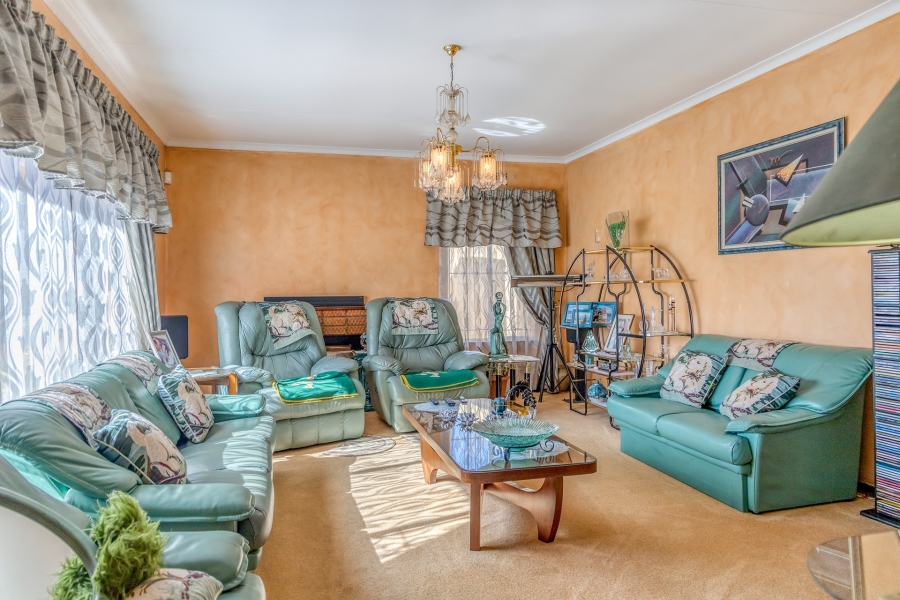 3 Bedroom Property for Sale in Lindhaven Gauteng