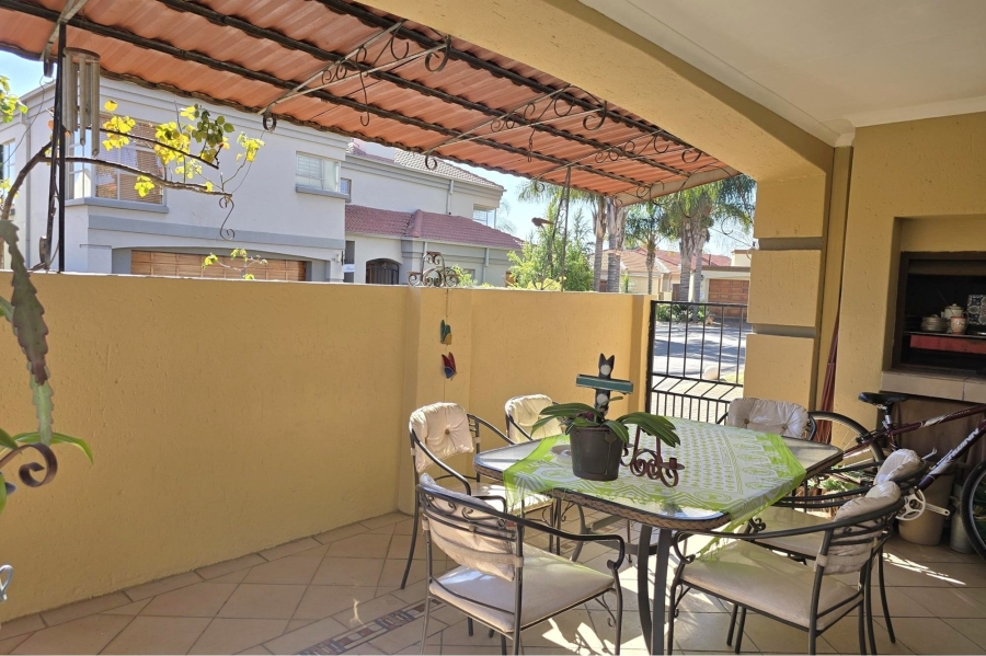 3 Bedroom Property for Sale in Glen Marais Gauteng