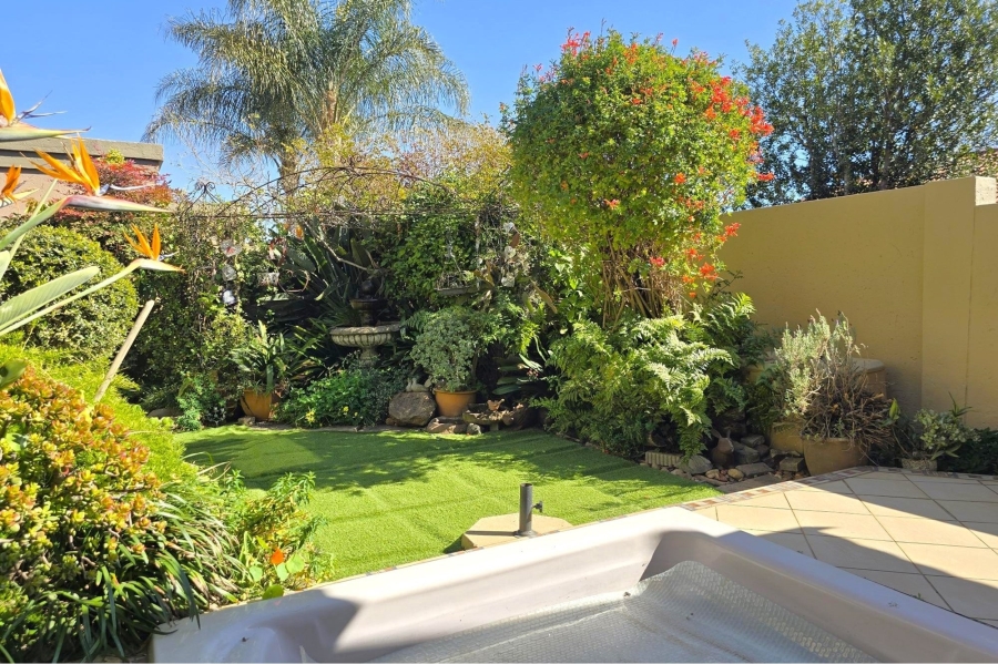 3 Bedroom Property for Sale in Glen Marais Gauteng