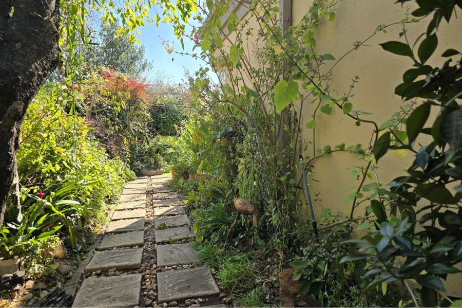 3 Bedroom Property for Sale in Glen Marais Gauteng