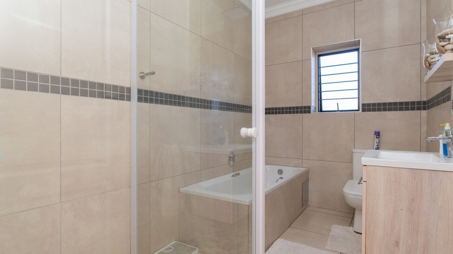 3 Bedroom Property for Sale in Brentwood Park Gauteng