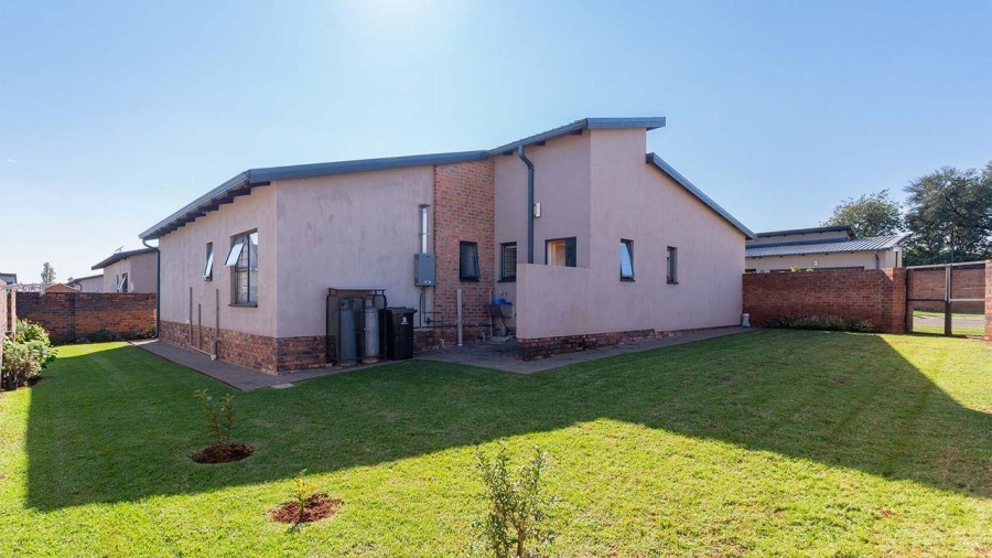 3 Bedroom Property for Sale in Brentwood Park Gauteng