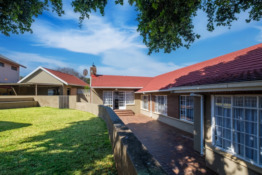 4 Bedroom Property for Sale in Bergbron Gauteng