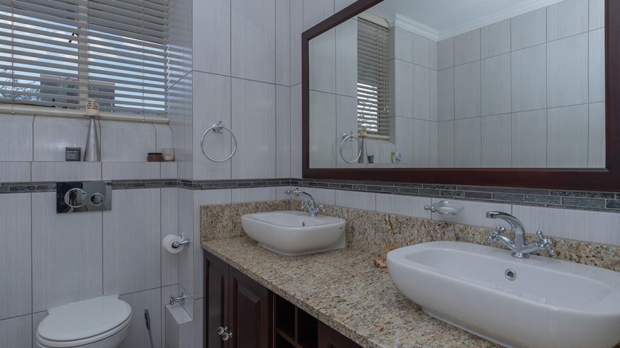 2 Bedroom Property for Sale in Bedford Gardens Gauteng