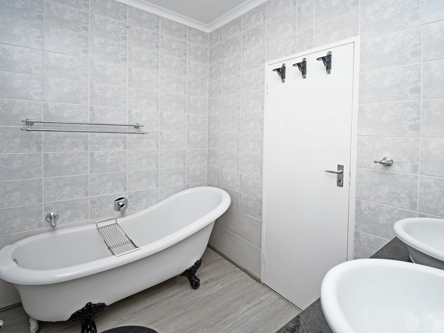 4 Bedroom Property for Sale in Parkmore Gauteng