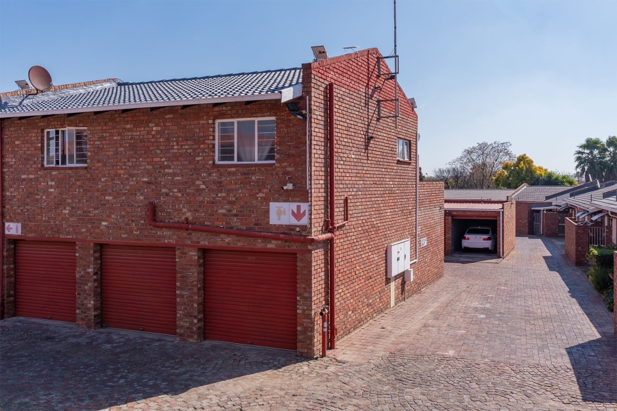 1 Bedroom Property for Sale in Freeway Park Gauteng