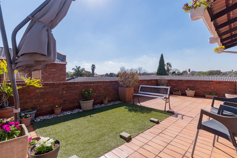 1 Bedroom Property for Sale in Freeway Park Gauteng