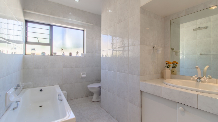 4 Bedroom Property for Sale in Bedfordview Gauteng