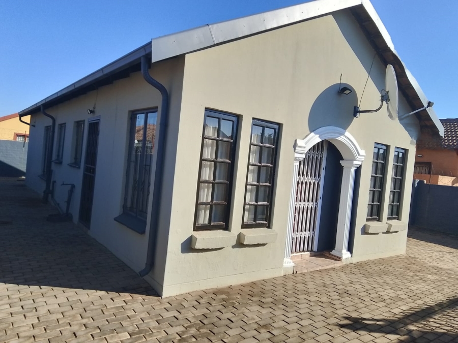 2 Bedroom Property for Sale in Soshanguve East Gauteng