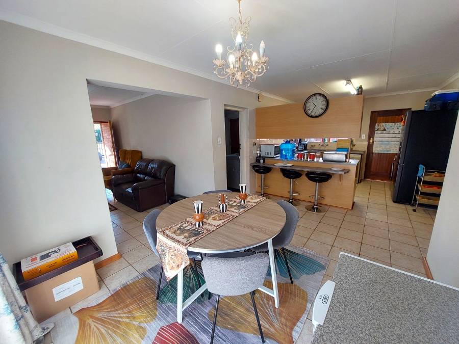 3 Bedroom Property for Sale in Waterkloof Ridge Gauteng