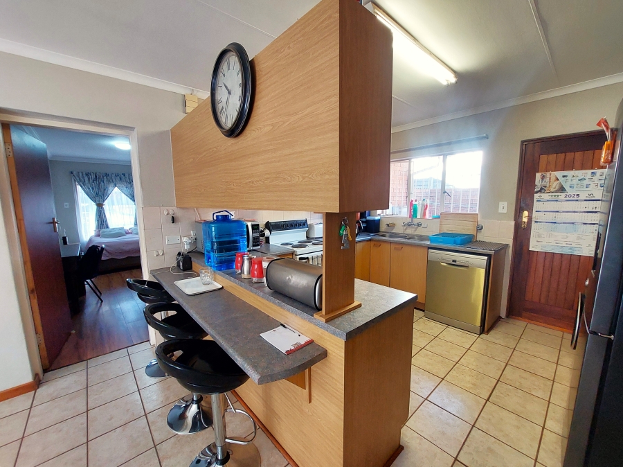 3 Bedroom Property for Sale in Waterkloof Ridge Gauteng