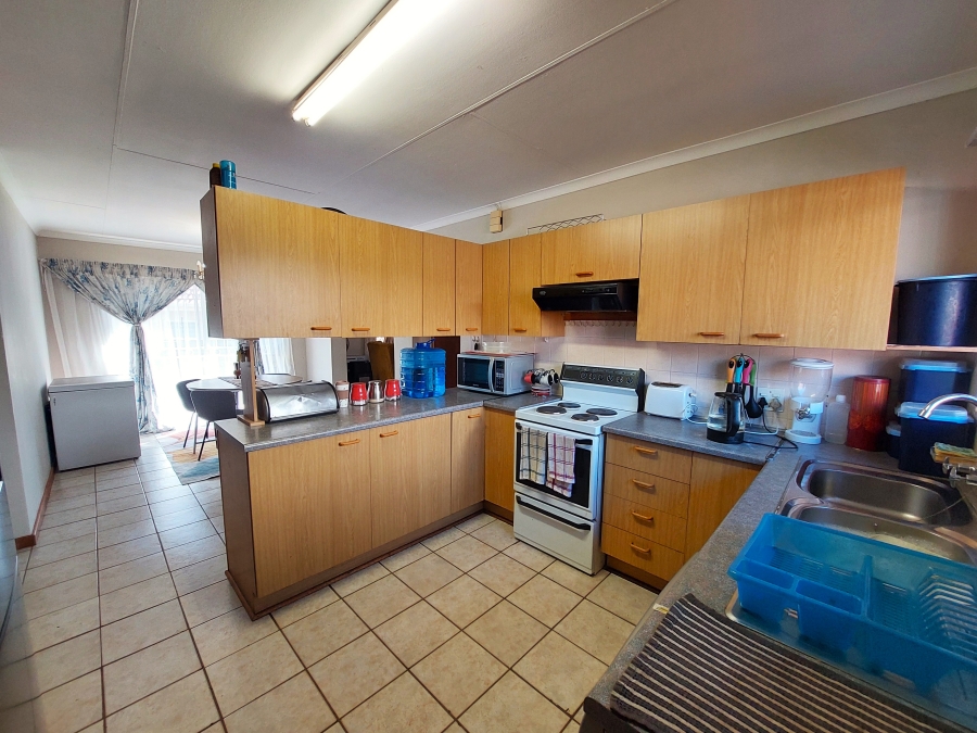3 Bedroom Property for Sale in Waterkloof Ridge Gauteng