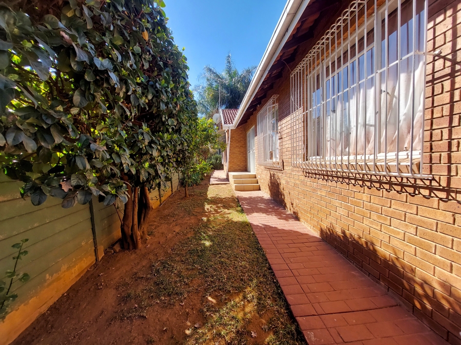 3 Bedroom Property for Sale in Waterkloof Ridge Gauteng