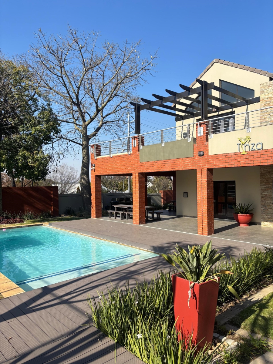 2 Bedroom Property for Sale in Lonehill Gauteng