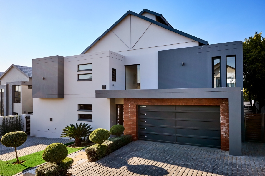 4 Bedroom Property for Sale in Waterfall Country Village Gauteng