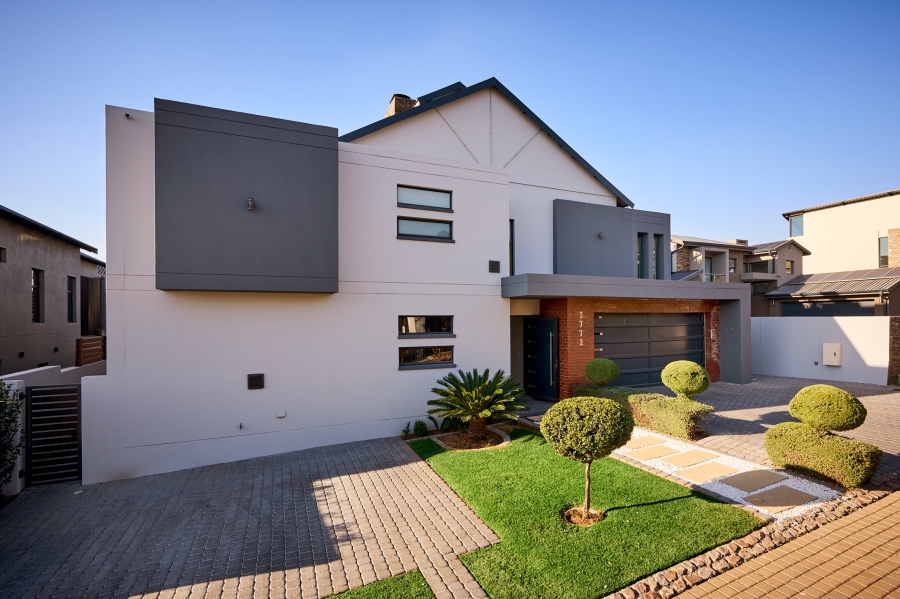 4 Bedroom Property for Sale in Waterfall Country Village Gauteng