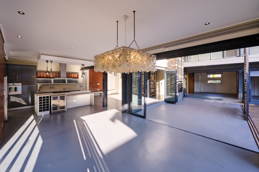 4 Bedroom Property for Sale in Waterfall Country Village Gauteng