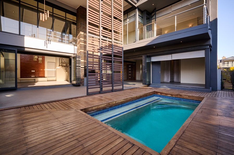 4 Bedroom Property for Sale in Waterfall Country Village Gauteng