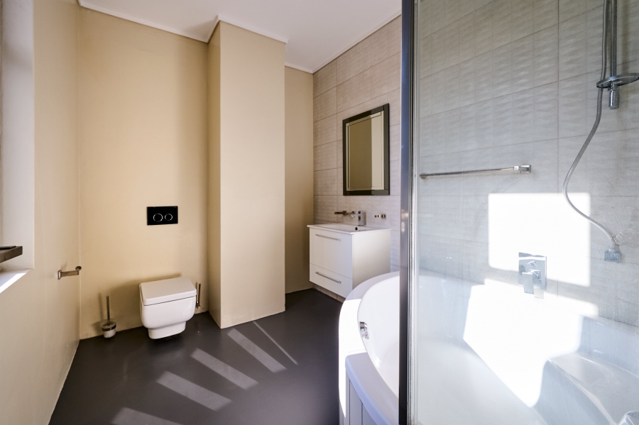 4 Bedroom Property for Sale in Waterfall Country Village Gauteng