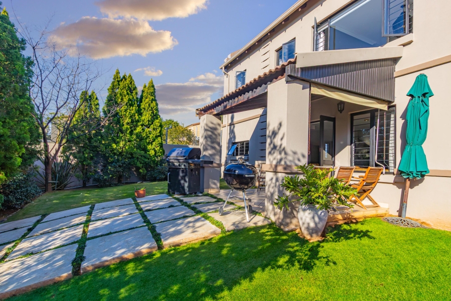 To Let 2 Bedroom Property for Rent in Barbeque Downs Gauteng