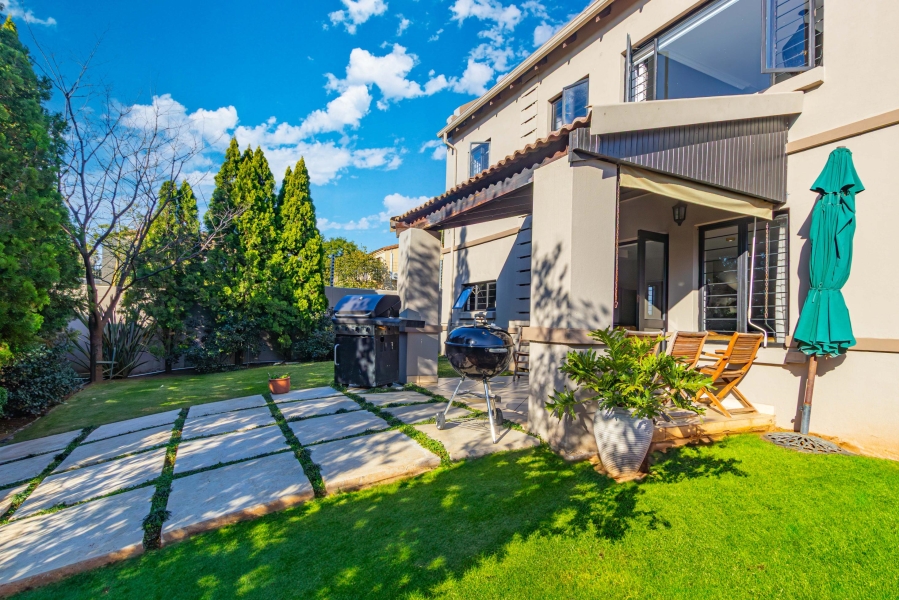 To Let 2 Bedroom Property for Rent in Barbeque Downs Gauteng