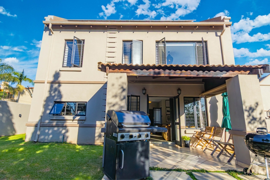 To Let 2 Bedroom Property for Rent in Barbeque Downs Gauteng