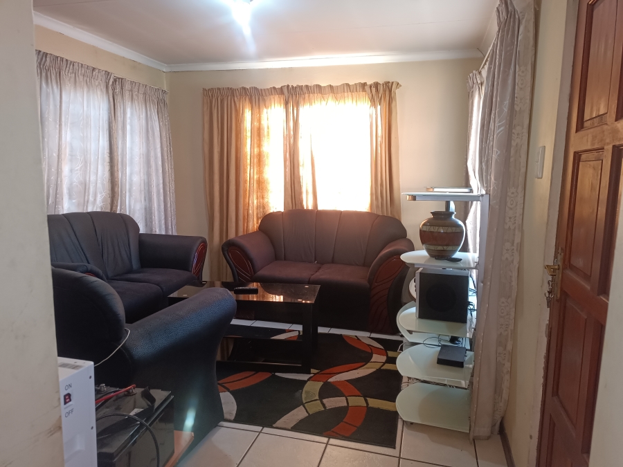 2 Bedroom Property for Sale in Cosmo City Gauteng