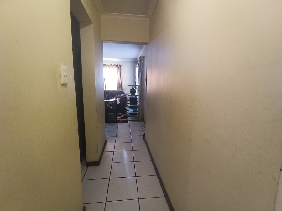 2 Bedroom Property for Sale in Cosmo City Gauteng