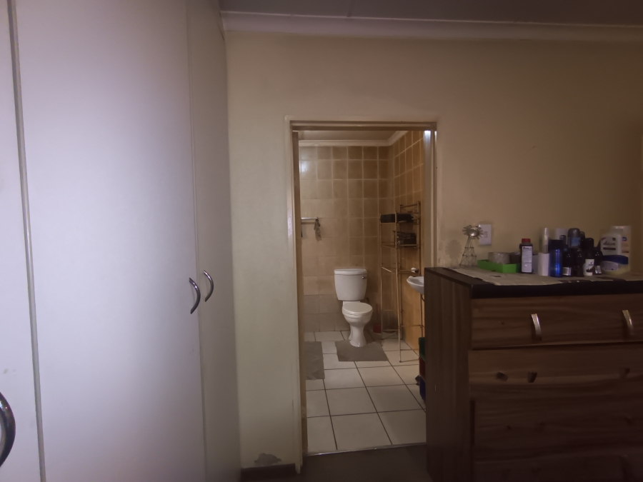 2 Bedroom Property for Sale in Cosmo City Gauteng
