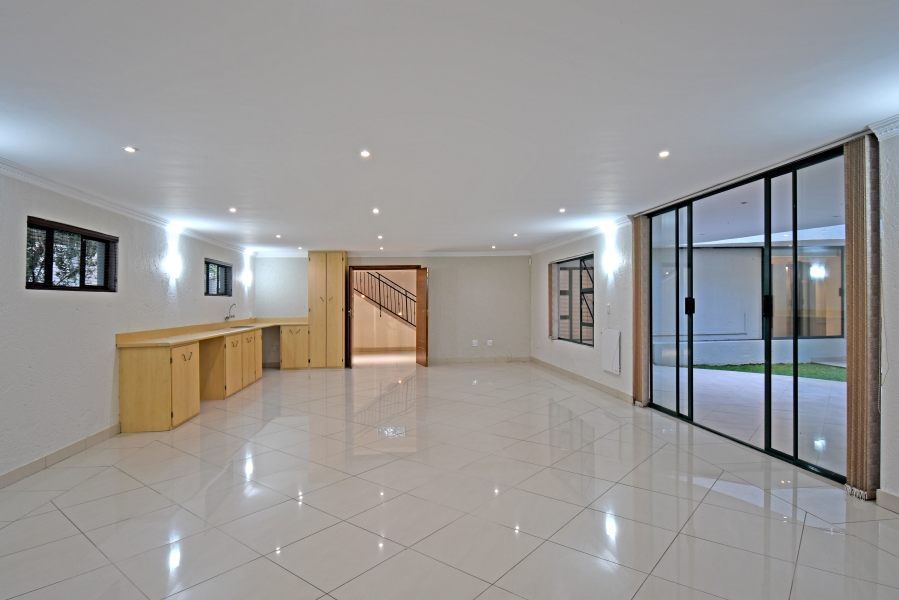 4 Bedroom Property for Sale in Bryanston Gauteng