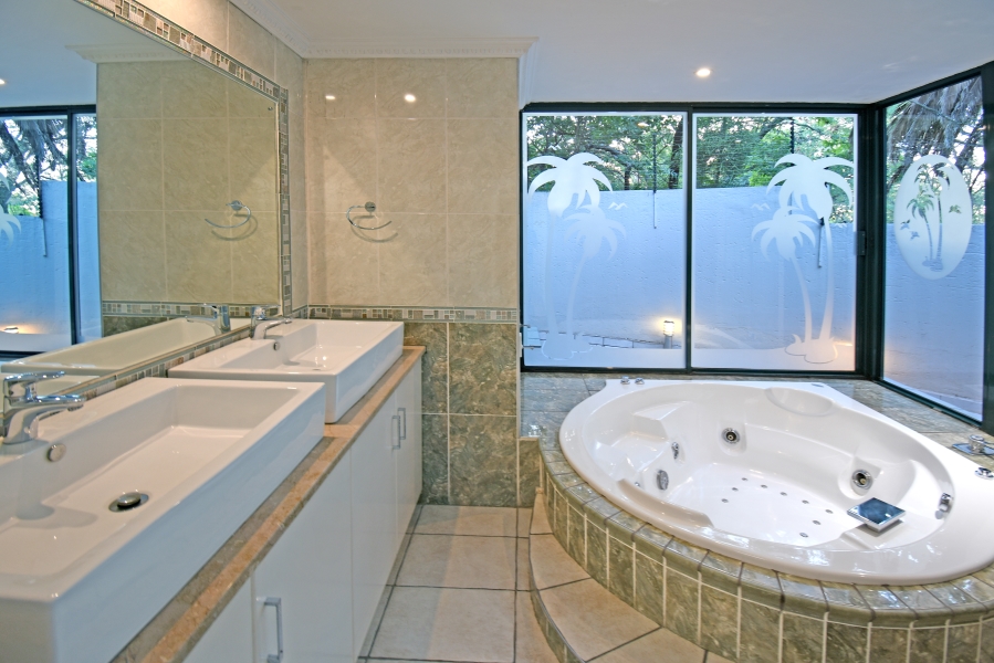 4 Bedroom Property for Sale in Bryanston Gauteng