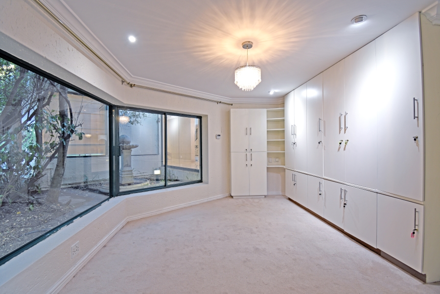 4 Bedroom Property for Sale in Bryanston Gauteng