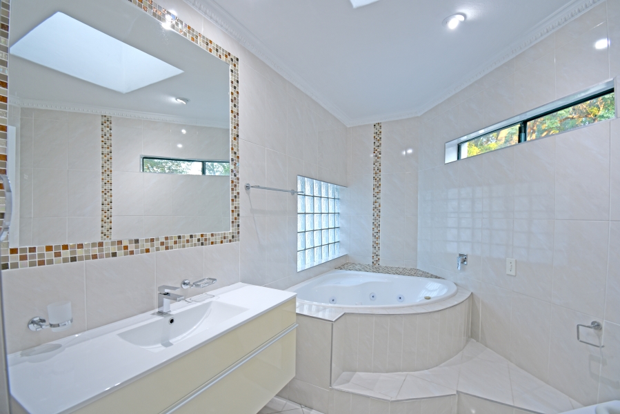 4 Bedroom Property for Sale in Bryanston Gauteng