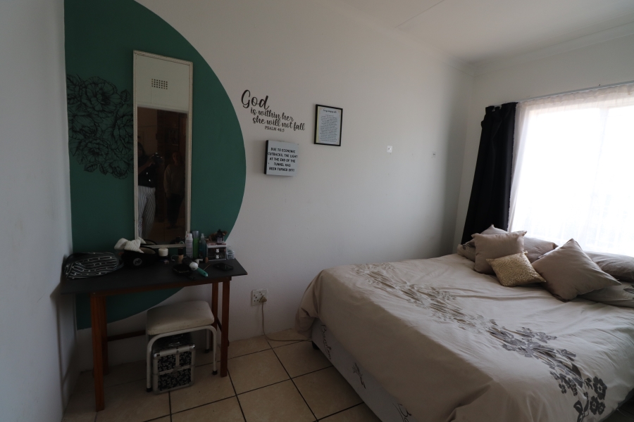 2 Bedroom Property for Sale in Edleen Gauteng