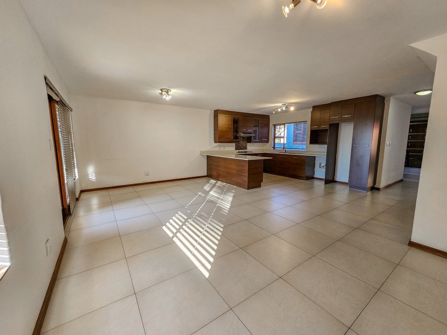 3 Bedroom Property for Sale in Candlewoods Country Estate Gauteng