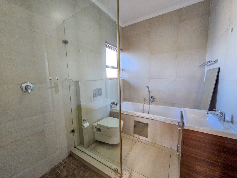 3 Bedroom Property for Sale in Candlewoods Country Estate Gauteng