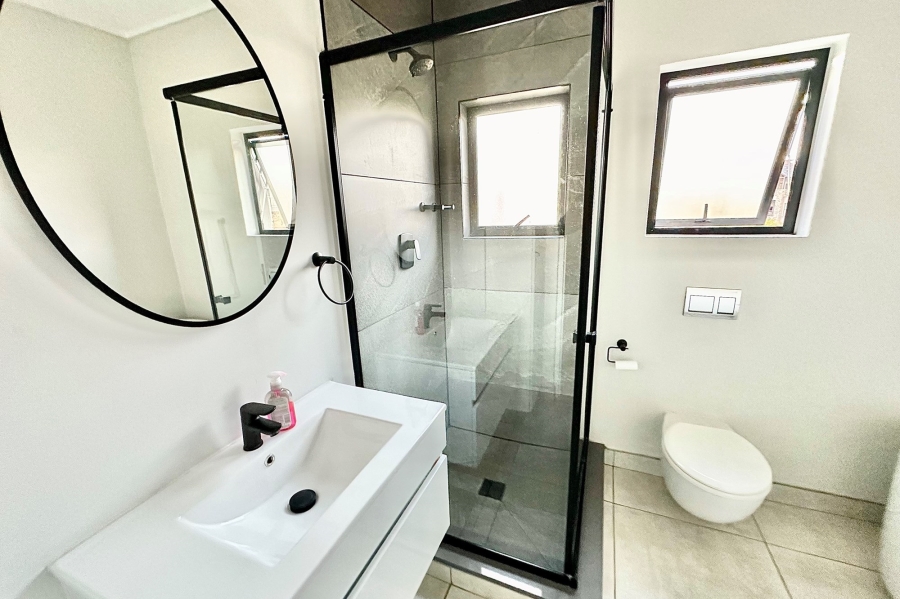 To Let 2 Bedroom Property for Rent in The Polofields Gauteng