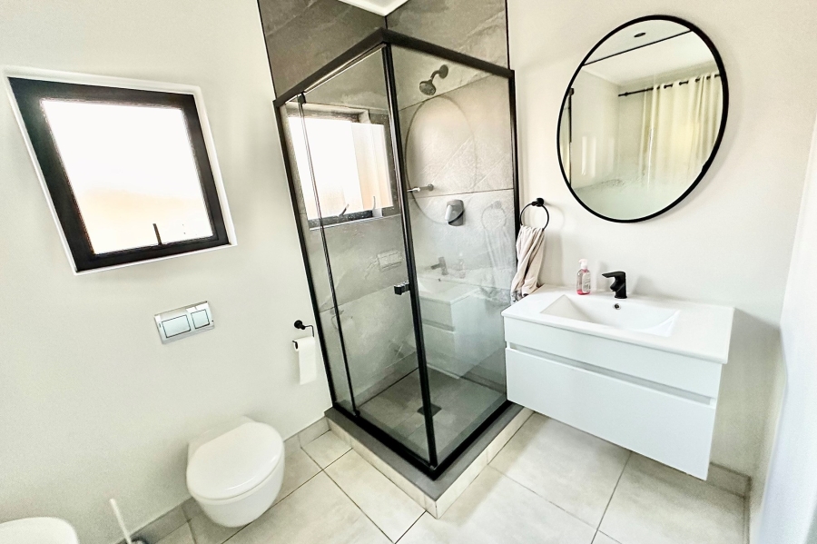 To Let 2 Bedroom Property for Rent in The Polofields Gauteng