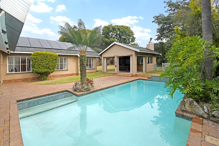 5 Bedroom Property for Sale in Olivedale Gauteng