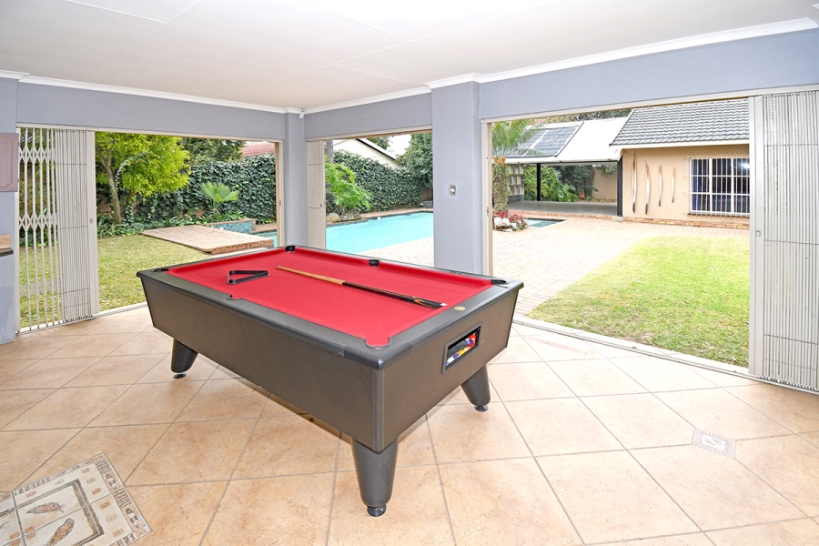 5 Bedroom Property for Sale in Olivedale Gauteng