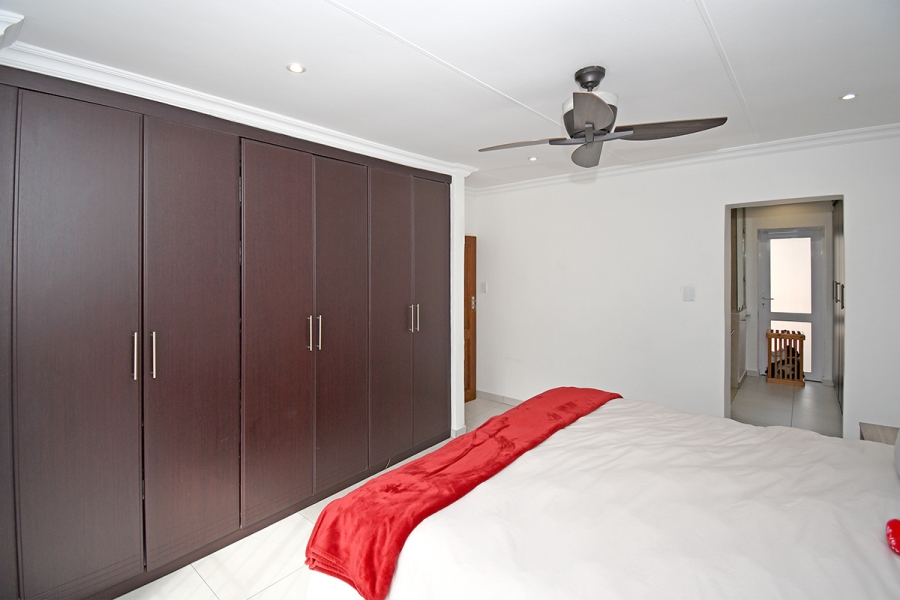 5 Bedroom Property for Sale in Olivedale Gauteng